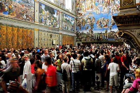 Dress Code to Visit Vatican Museums & Sistine Chapel.